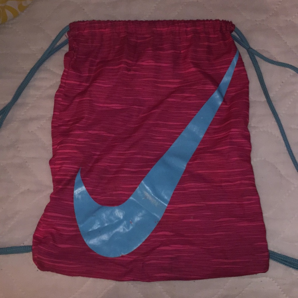nike drawstring bag